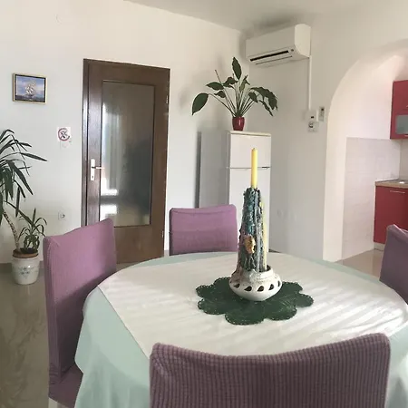7442a Rabac